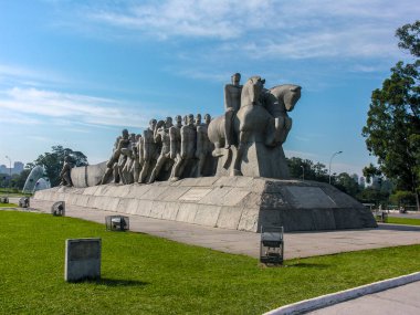 Sao Paulo, Brezilya, 15 Kasım 2005. Ibirapuera Park 'taki Bandeiras Anıtı, Sao Paulo, Brezilya