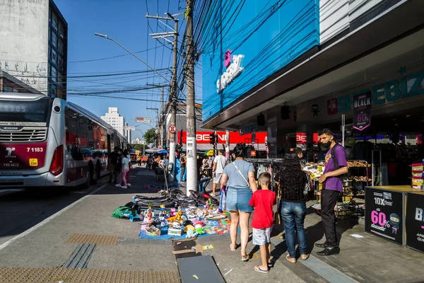 Sao Paulo Brazylia Listopada 2021 Ludzie Spacerujący Ulicy Popularnego Handlu — Zdjęcie stockowe