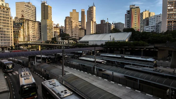 Sao Paulo Brazília 2021 November Buszok Utasok Mozgása Bandeira Buszpályaudvaron — Stock Fotó