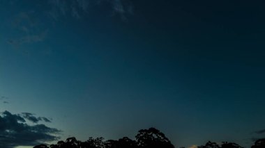 Brezilya 'da bulutlu Mavi Gökyüzü