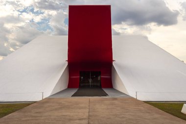 Sao Paulo, Brezilya, 12 Ocak 2010, Ibirapuera Konferans Salonu Cephesi, 2005 yılında açıldı ve mimar Oscar Niemeyer tarafından tasarlandı.