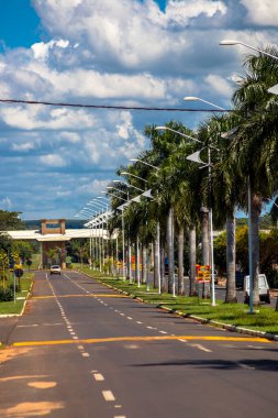 Guaraci, Sao Paulo, Brezilya, Nisan 08, 2015. Guaraci belediyesinin girişinde turizm portalı