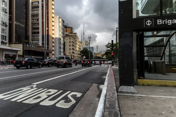 Sao Paulo Brazylia Grudnia 2021 Wejście Stacji Metra Brigadeiro Ruch — Zdjęcie stockowe