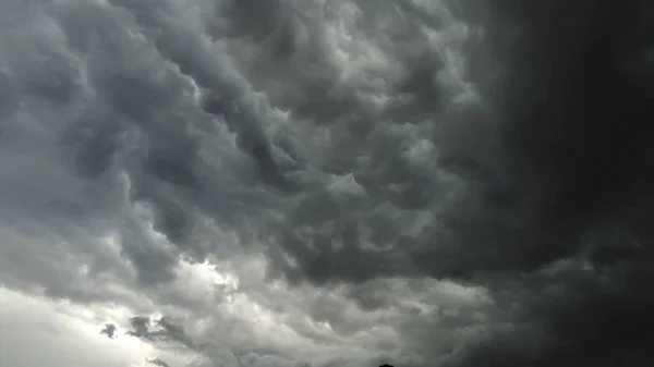 Cielo Nube Negra Nubes Tormenta Gris Oscuro Cielo Dramático Iluminación — Foto de Stock