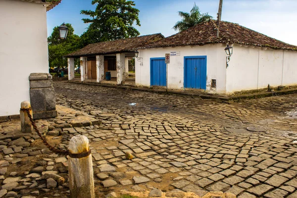 Paraty, Brezilya, 09 Ocak 2014 - Paraty, Rio de Janeiro, Brezilya 'da tarihi şehir merkezinde Balıkçı Pazarı Cephesi