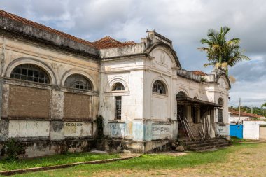 Avare, Sao Paulo, Brezilya, 31 Mart 2022. Avare tren istasyonunun cephesi, Sao Paulo eyaleti Avare şehrindeki belediye binasının haczinden sonra mühürlendi.