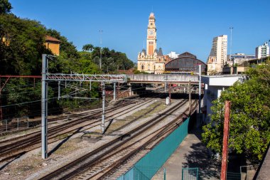 Sao Paulo, Brezilya, 08 Ekim 2016. Sao Paulo 'daki Luz tren istasyonunun yanındaki raylar. Luz tren istasyonu, 19. yüzyılın sonlarında inşa edilmiş bir tren istasyonu.