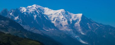 Fransa 'da Haute Savoie' de Mont Blanc 'ın kütlesi
