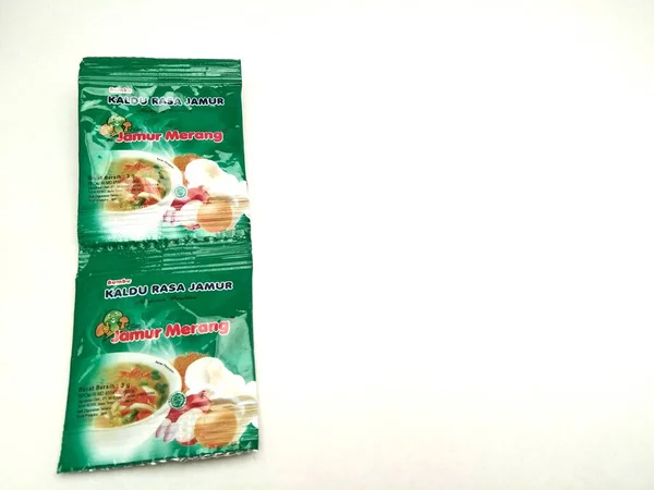 Probolinggo Indonesia 2022年10月3日 这种蘑菇肉汤粉不是香料 调味品或调味品 但它是用干蘑菇制成的调味品 然后揉成粉末 — 图库照片