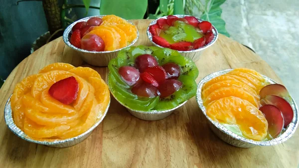Tasse Pudding Avec Tranches Fruits Frais — Photo