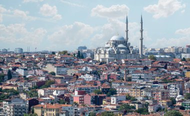 İSTANBUL, TÜRKEYE - 12 Ekim 2021: Süleyman Camii İstanbul, Türkiye 'de bir Osmanlı İmparatorluk camisidir. Şehirdeki en büyük camidir. Türkiye 'deki Süleyman Camii