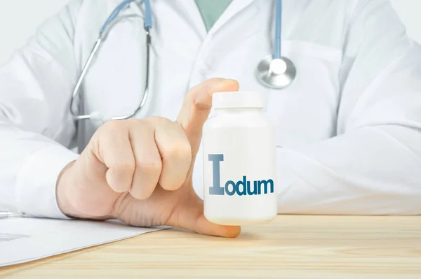 Iodine Iodum Supplements Human Health Doctor Recommends Taking Iodine Iodum — Stock Photo, Image