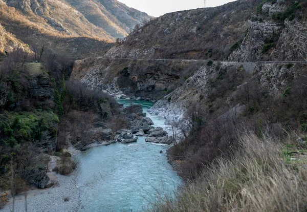 Rio Moraca Desfiladeiro Platije Belo Desfiladeiro Rio Moraca Inverno Montenegro — Fotografia de Stock