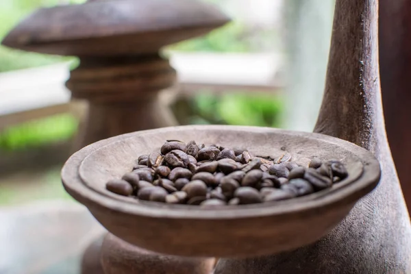 Geroosterde Koffiebonen Versier Een Koffiehuis Versieren Bruin Espresso Zwart Bonen — Stockfoto