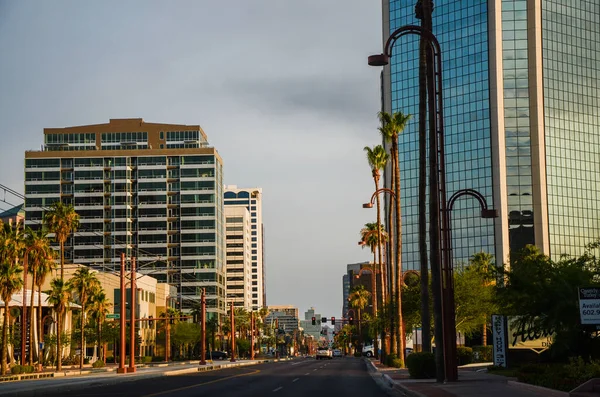 在市中心的凤凰城 亚利桑那州的建筑 — 图库照片