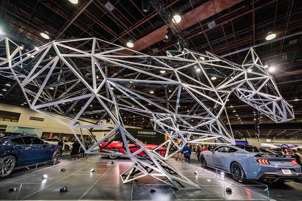Metalik at Ford Mustang istasyonunda sergileniyor Detroit 'teki otomobil fuarı, MIchigan