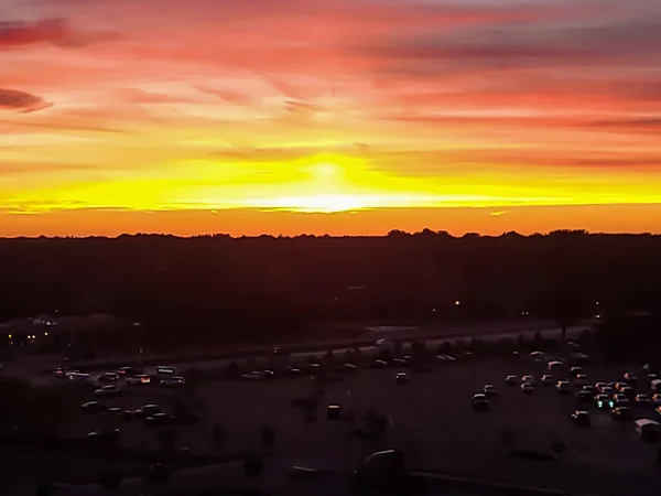 Ein Sonnenuntergang Pontiac Michigan Nach Westen Einem Bewölkten Tag Aufgenommen — Stockfoto