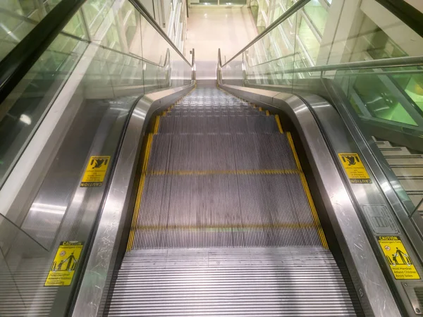 Eine Rolltreppe Auf Dem Detroit Metro Airport Romulus Michigan — Stockfoto