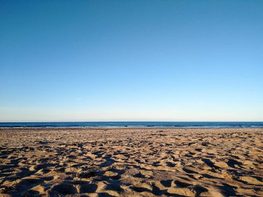 İngiltere 'nin kuzey doğu kıyısında boş ve sakin bir plaj.