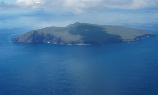 加拉帕戈斯群岛是由火山岩组成的 它们的植被通常非常有限 — 图库照片