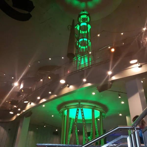 Planet Hollywood yemek alanının içinde