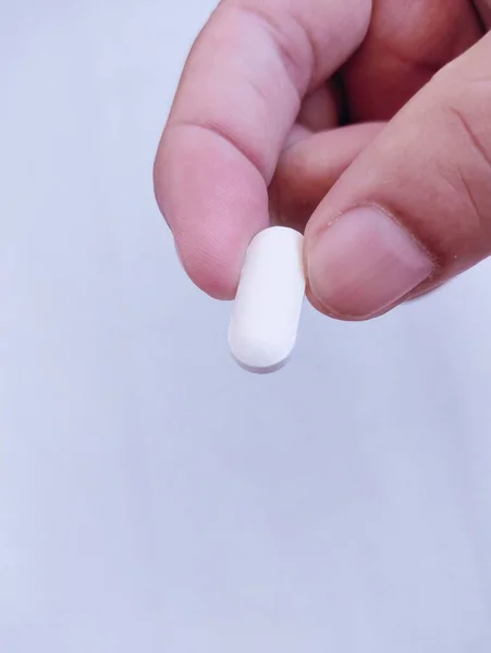 Pastile Comprimat Caplet Medicament Farmacie Human Hand Holding Comprimat Medicament — Fotografie, imagine de stoc