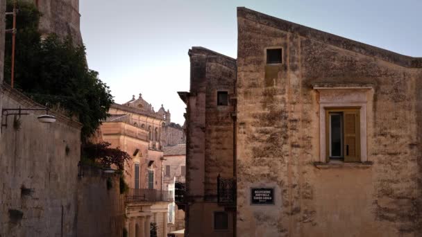 Los antiguos edificios de Matera en Italia - la capital cultural de Europa — Vídeo de stock