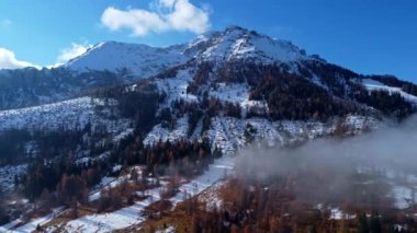 Dolomitlerdeki muhteşem kış manzarası Güney Tyrol 'un İtalyan Alpleri - seyahat fotoğrafçılığı
