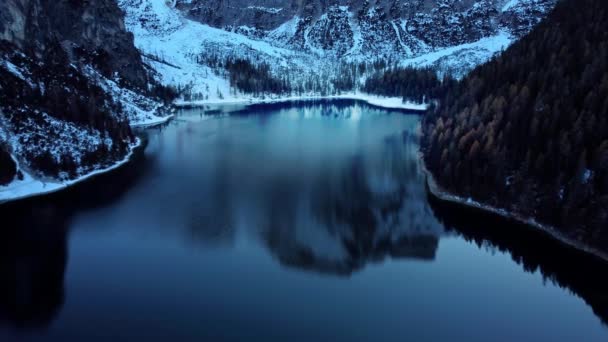 Bellissimo Lago Delle Dolomiti Chiamato Pragser Wildsee Fotografia Viaggio — Video Stock
