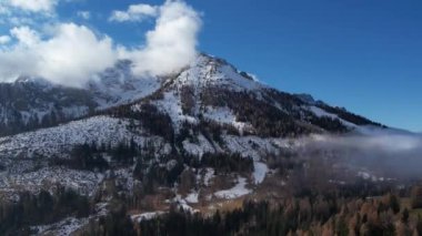 İtalya 'daki Teh Dolomitler' de karla kaplı dağlar - seyahat fotoğrafçılığı