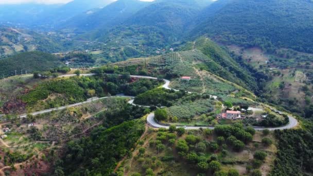 サプリイタリアのサレルノ地方の山々と美しい風景 航空写真 旅行写真 — ストック動画