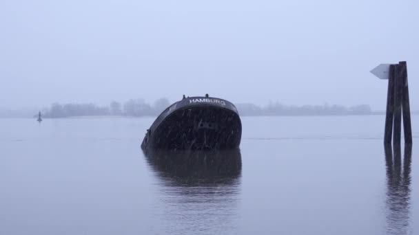 Hamburg Daki Elbe Nehri Ndeki Gemi Enkazı Hamburg Germany Aralik — Stok video