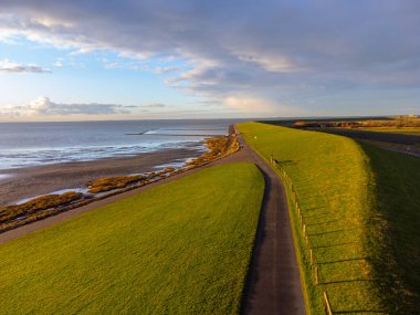 Almanya 'daki Wadden Denizi' ndeki kum tepeleri - seyahat fotoğrafçılığı