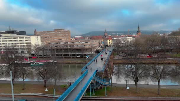 Gamla Gångbron Över Floden Saar Saarbruecken Saarbrückens Stad Tyskland Januari — Stockvideo