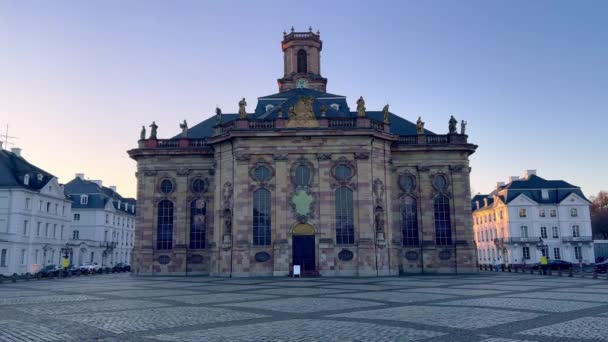Saarbruecken Almanya Nın Ünlü Kilisesi Ludwigskirche Saarbruecken Almanya Ocak 2022 — Stok video