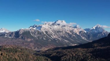 Dolomite Dağları 'ndaki şaşırtıcı kış manzarası Güney Tyrol İtalya - seyahat fotoğrafçılığı