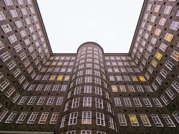 Famoso Edificio Ladrillo Sprinkenhof Hamburgo Fotografía Viaje —  Fotos de Stock