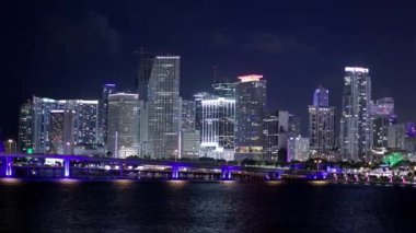 Geceleri Miami 'nin silüeti
