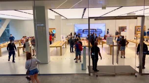 Apple Store a Miami Downtown - MIAMI, STATI UNITI - 20 FEBBRAIO 2022 — Video Stock