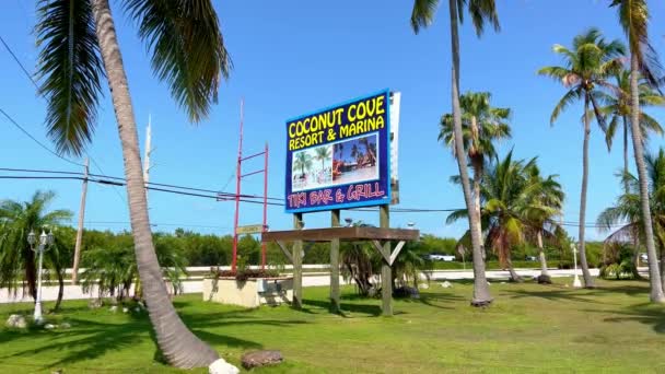 Híres kókuszöböl üdülőhely Iszlamorádon - ISLAMORADA, EGYESÜLT ÁLLAMOK - 2022. február 20. — Stock videók