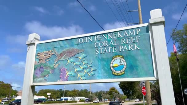 John Pennecamp Coral Reef State Park em Key Largo - FLORIDA KEYS, ESTADOS UNIDOS - 20 DE FEVEREIRO DE 2022 — Vídeo de Stock