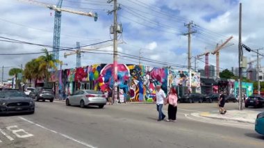 Miami 'de Wynwood' un ünlü Wynwood Duvarları - MIAMI, Birleşik Devletler - 20 Şubat 2022