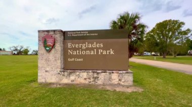 Everglades Ulusal Parkı 'na giriş tabelası - Her GLADES Şehri, Birleşik Devletler - 20 Şubat 2022