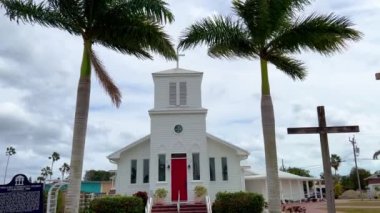Everglades City 'deki Everglades Community Kilisesi tarihi bir simgedir.