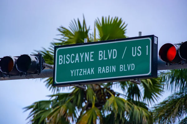 US1 Biscayne Blvd street sign in Miami — стокове фото