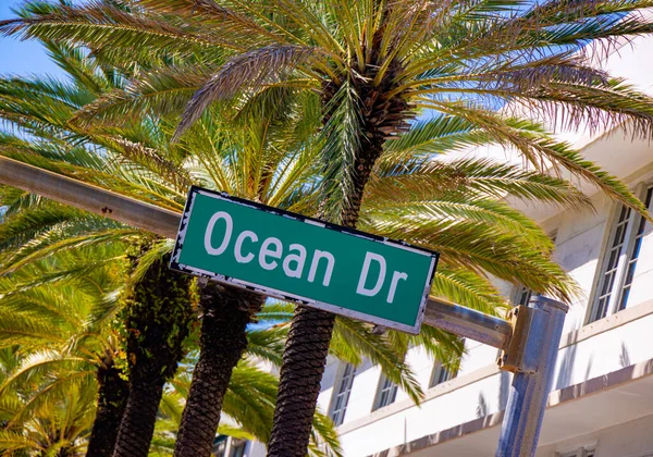 Street sign Ocean Dr in Miami Beach South Beach — Stock Photo, Image