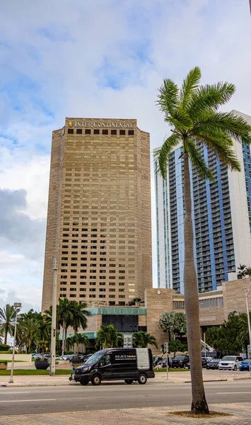 Miami Intercontinental Hotel - MIAMI, FLORIDA - 14 DE FEBRERO DE 2022 — Foto de Stock