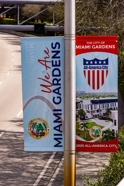Miami Gardens sign - MIAMI, FLORIDA - 14 DE FEBRERO DE 2022 — Foto de Stock