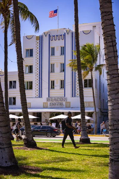 Beacon Hotel aan Ocean Drive bij Miami Beach - MIAMI, FLORIDA - FEBRUARI 14, 2022 — Stockfoto