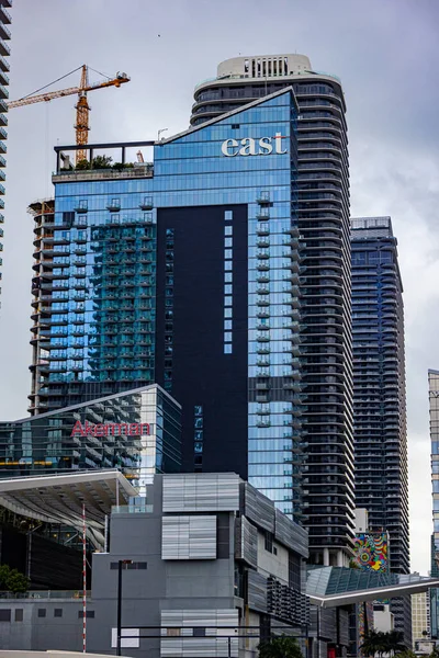 East Building v centru Miami - MIAMI, FLORIDA - FEBRUARY 14, 2022 — Stock fotografie